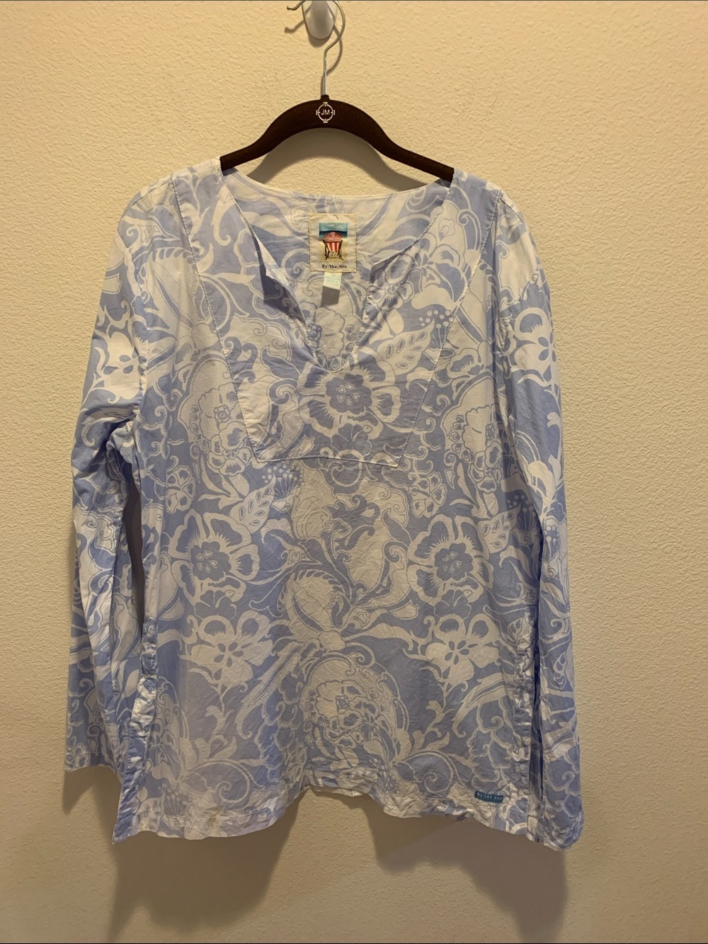By The Sea Light Blue Floral V-Neck Long-Sleeve Women's Top​​
